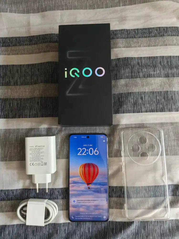 iqoo z10 5g 12/256 gb