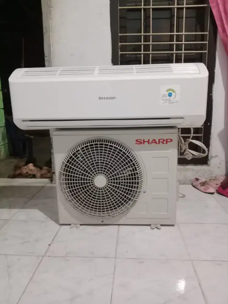 Dijual AC setengah pk merek Sharp siap pasang dan bergaransi