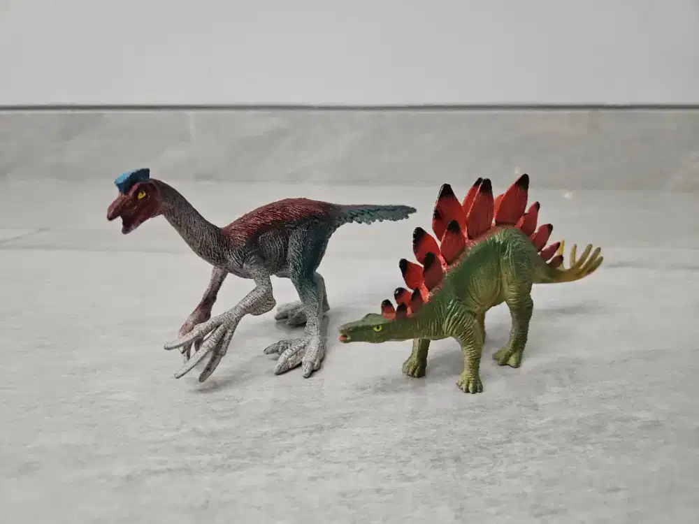 [2 PCS] Mainan Figure Dinosaurus Therizinosaurus Stegosaurus