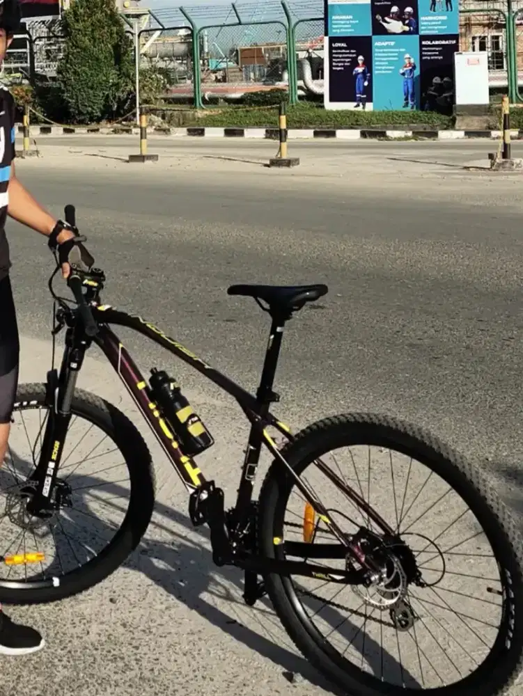 Sepeda MTB Thrill Vanquish 4.0