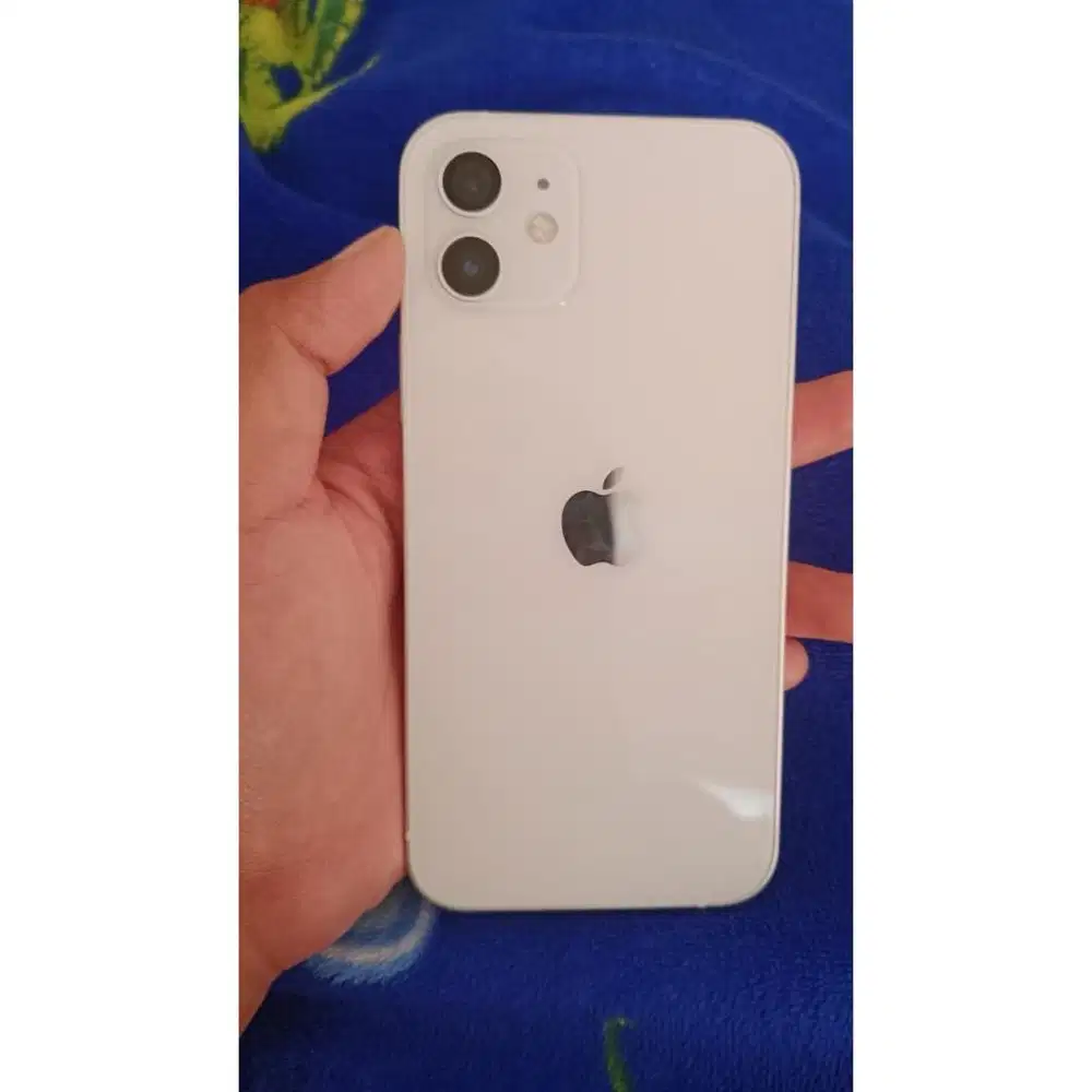 iphone 12 white