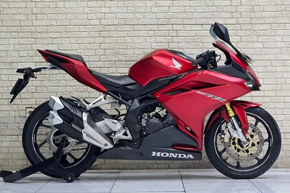 Honda CBR 250RR Non ABS 2019 Low KM - Zaky Mustika