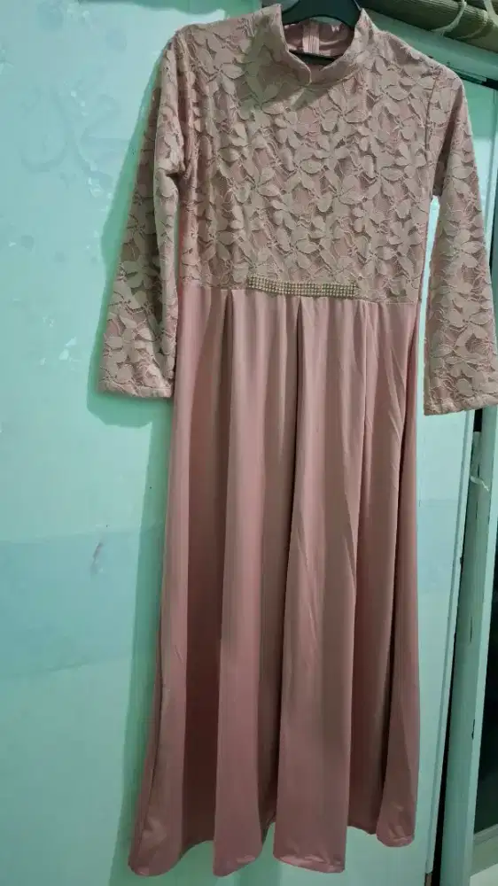 Dress/baju pesta muslimah