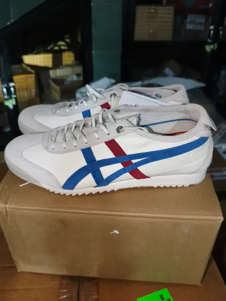 SEPATU ONITSUKA TIGER MEXICO 66 SD VIN