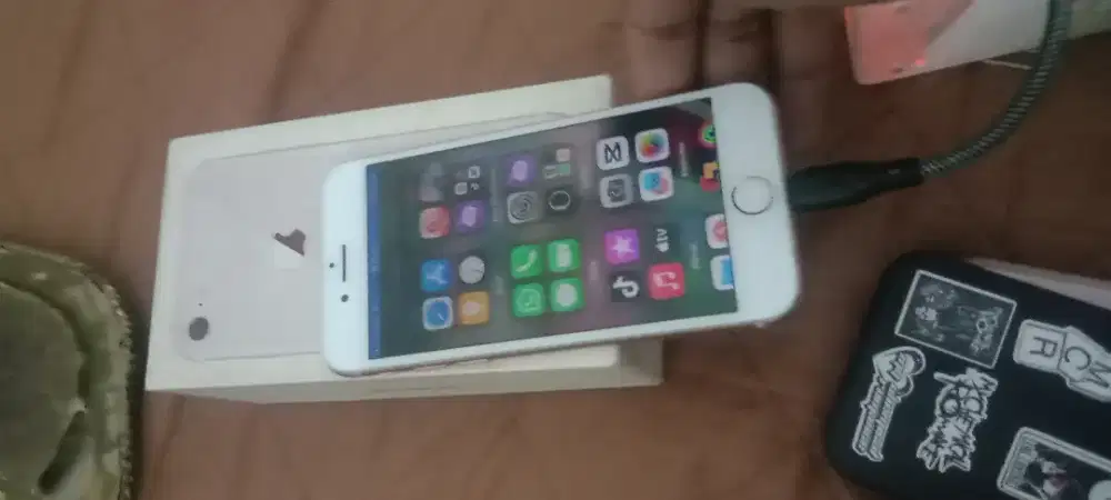 Jual iPhone 8 sekarang