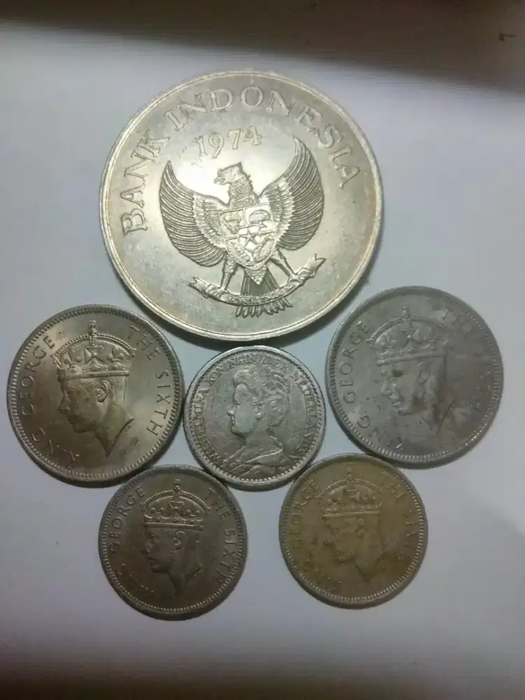 Koleksi uang koin antik