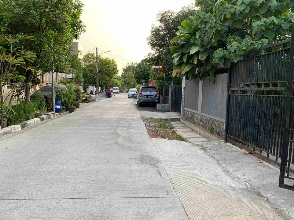 dijual rumah murah di kav dki meruya utara