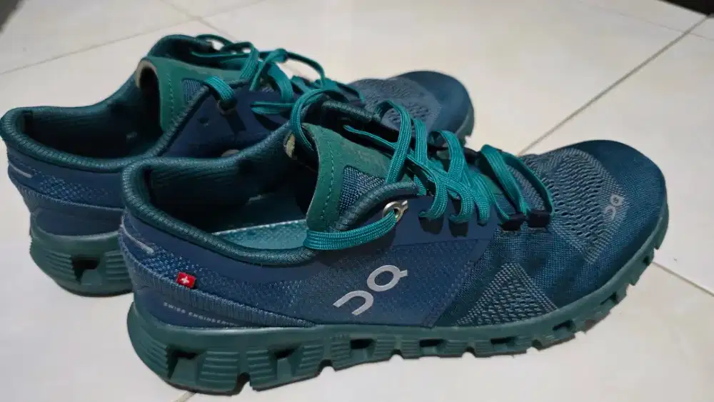 Sepatu Running On Cloud Super Ringan. Ori. Second