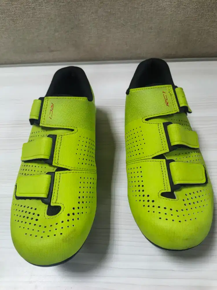 Sepatu Roadbike Shimano RC 1 Green