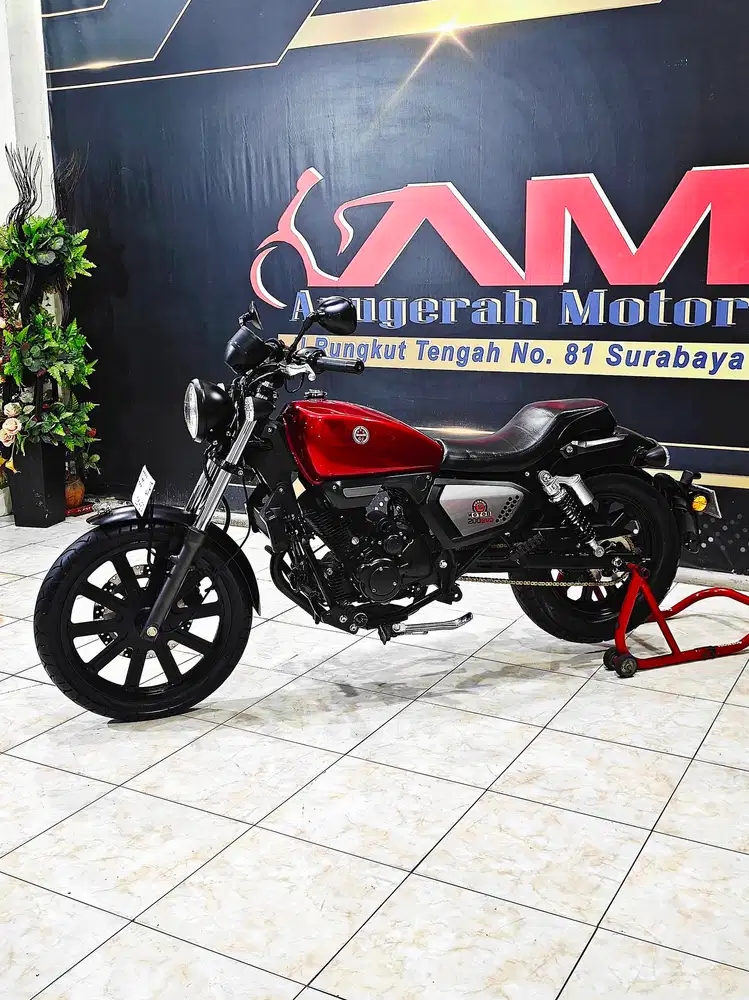 Benelli Evo 200 th. 2022 km.9rb retro keren.Anugerah motor rungkut