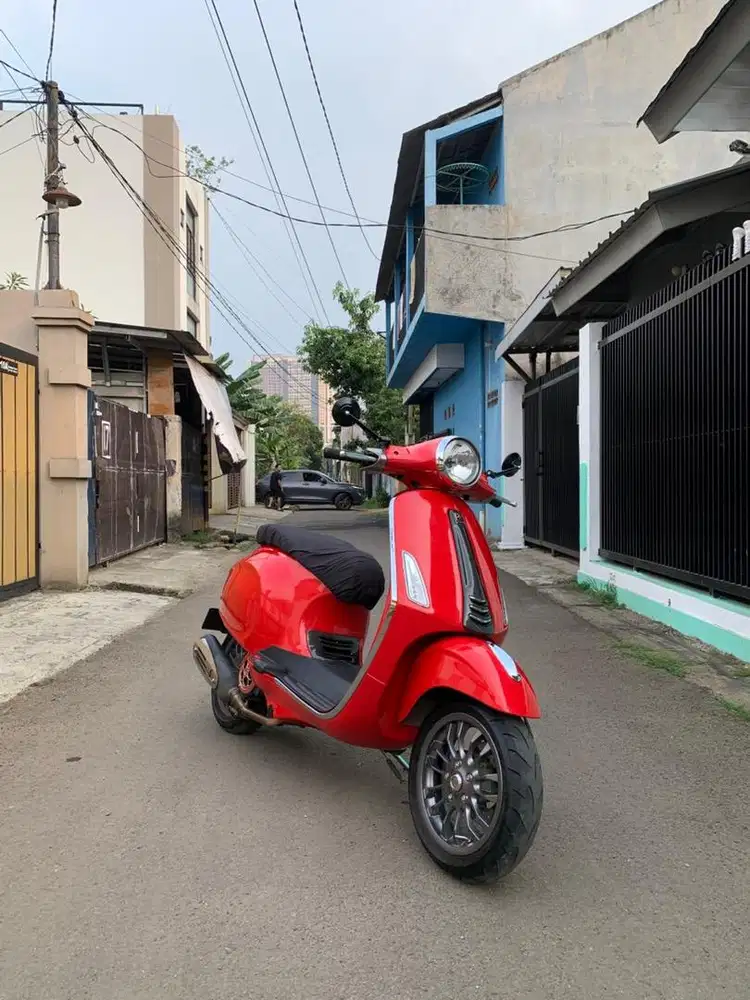 VESPA PRIMAVERA 3VIE TAHUN 2016 RED