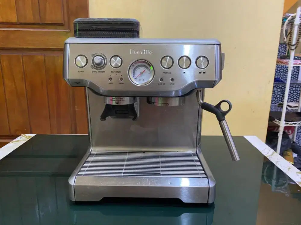 Mesin Kopi Espresso Breville BES860/B