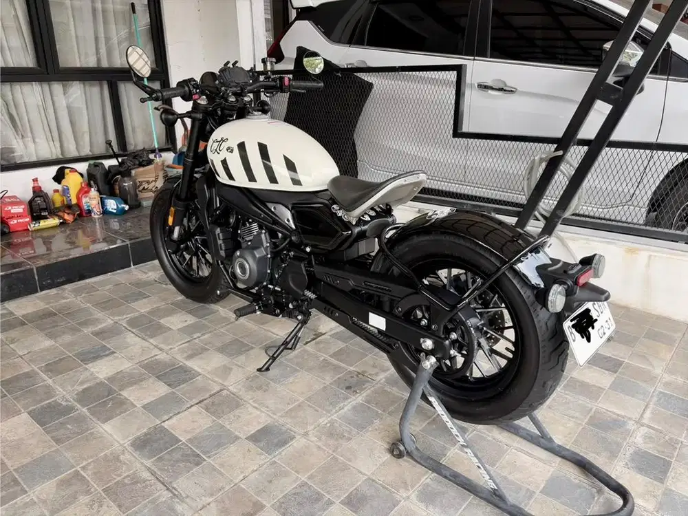 CLC 450 Bobber putih