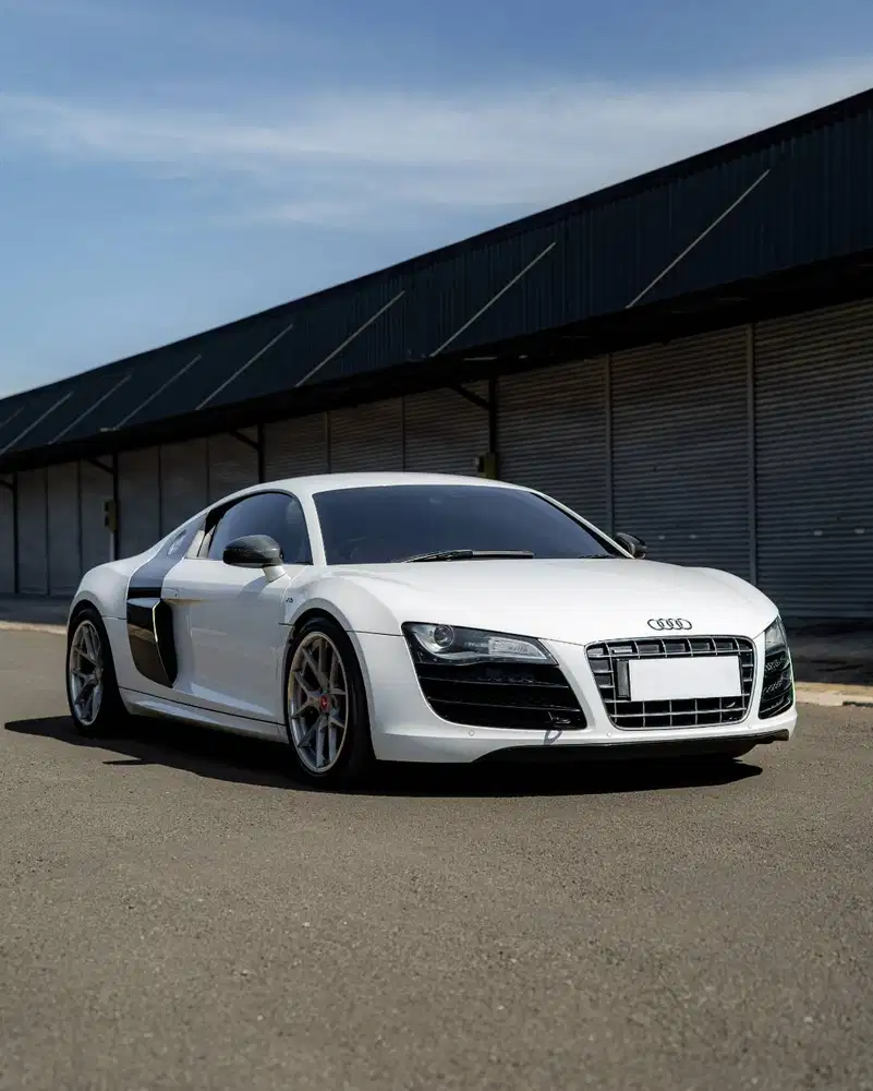 Audi R8 Coupe V10 5.2 FSI Quattro 2010