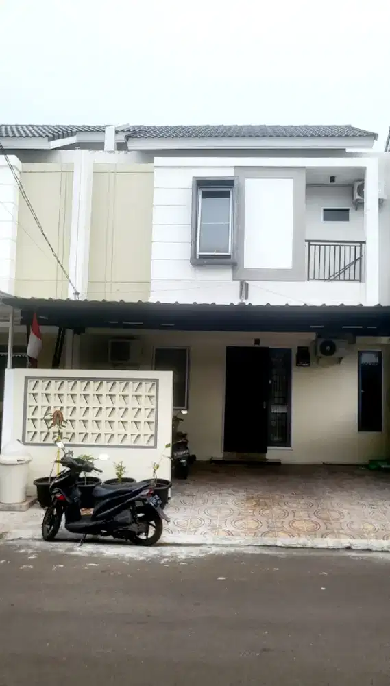 Di Jual Murah Rumah Dlm Cluster, Siap Huni . Deket Dengan Halte Busway