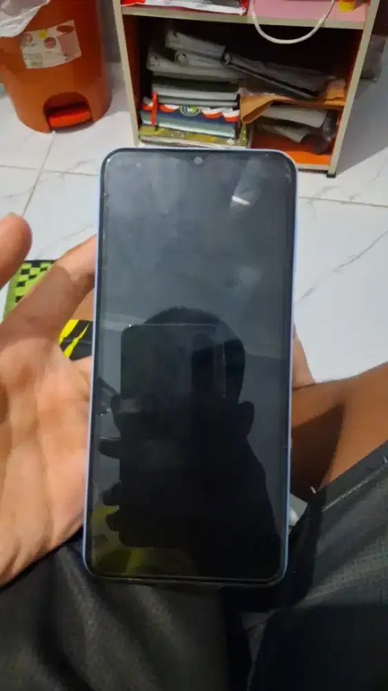 Dijual hp samsung a23 maaih bagus