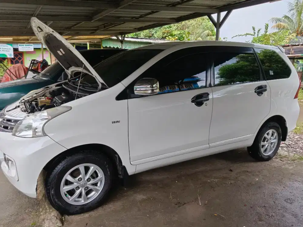 Toyota avanza G 2013 Matic