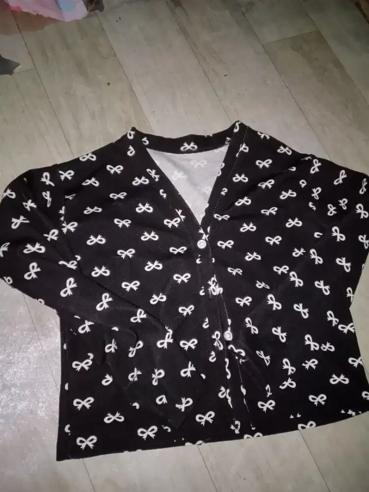 Cardigan Rajut Pita Wanita Size M Preloved Mulus