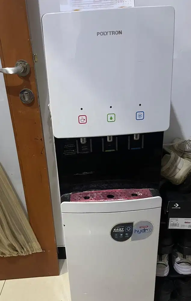 dispenser air Polytron tipe PWC 777