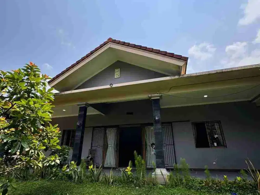 DiJual Rumah Lahan Besar Di Parung Bogor.