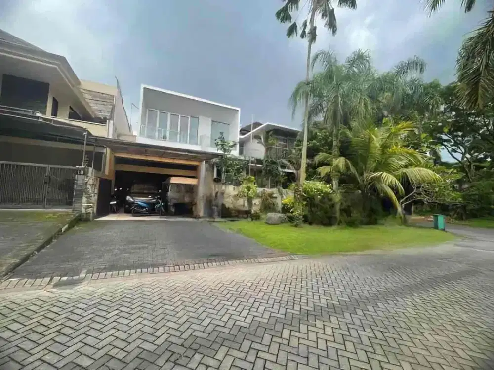 Rumah Mewah lokasi Araya Malang
