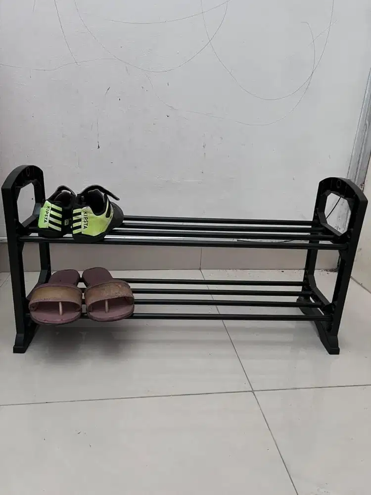 Rak sepatu kecil IKEA