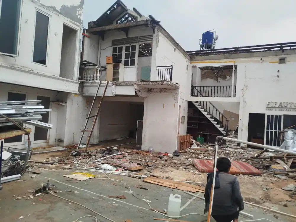 JASA TUKANG BONGKAR RUMAH DAN GEDUNG DAN BELI BONGKARAN RUMAH