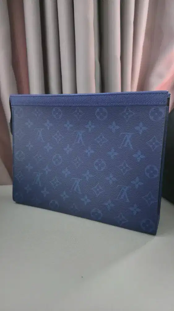 [Preloved] LV VOYAGE POCHETTE BLUE (2022) Turkiye