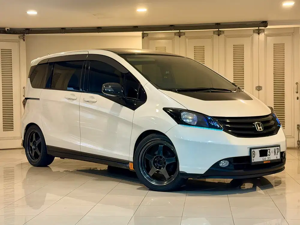 Honda Freed 2011 Bensin