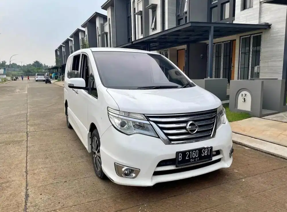 Nissan Serena HWS AT 2017 Siap Luar Kota