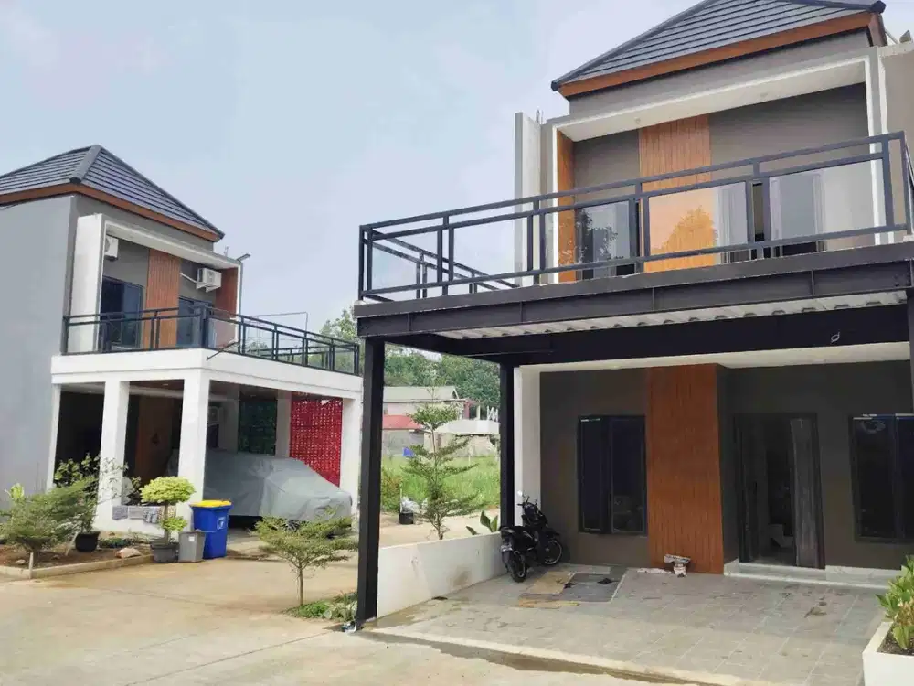 Luar biasa nih murah nya rumah 2 lantai 900juta an pinggir jalan raya Jatiwarna