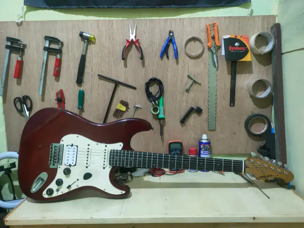 gitar aria stg 004