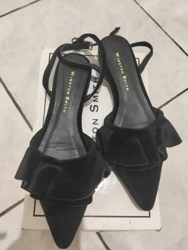 Jual sepatu sendal merk winston smith