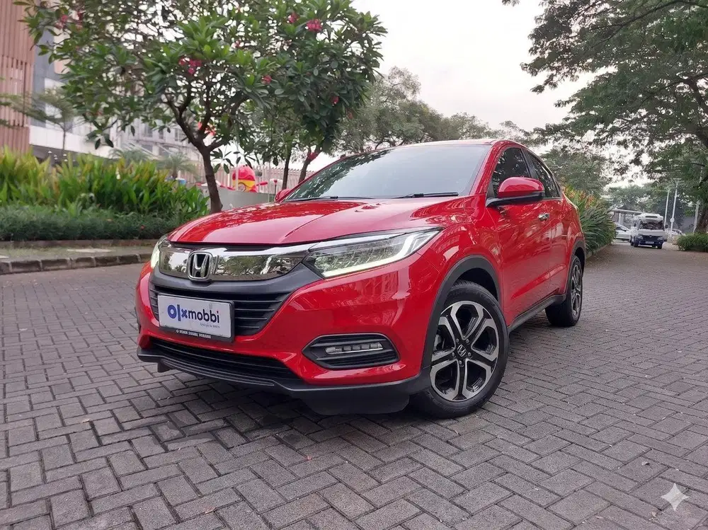 TDP 1 JUTA Honda HR-V 1.5 E Special Edition Bensin-AT 2021 Abu CEZFB
