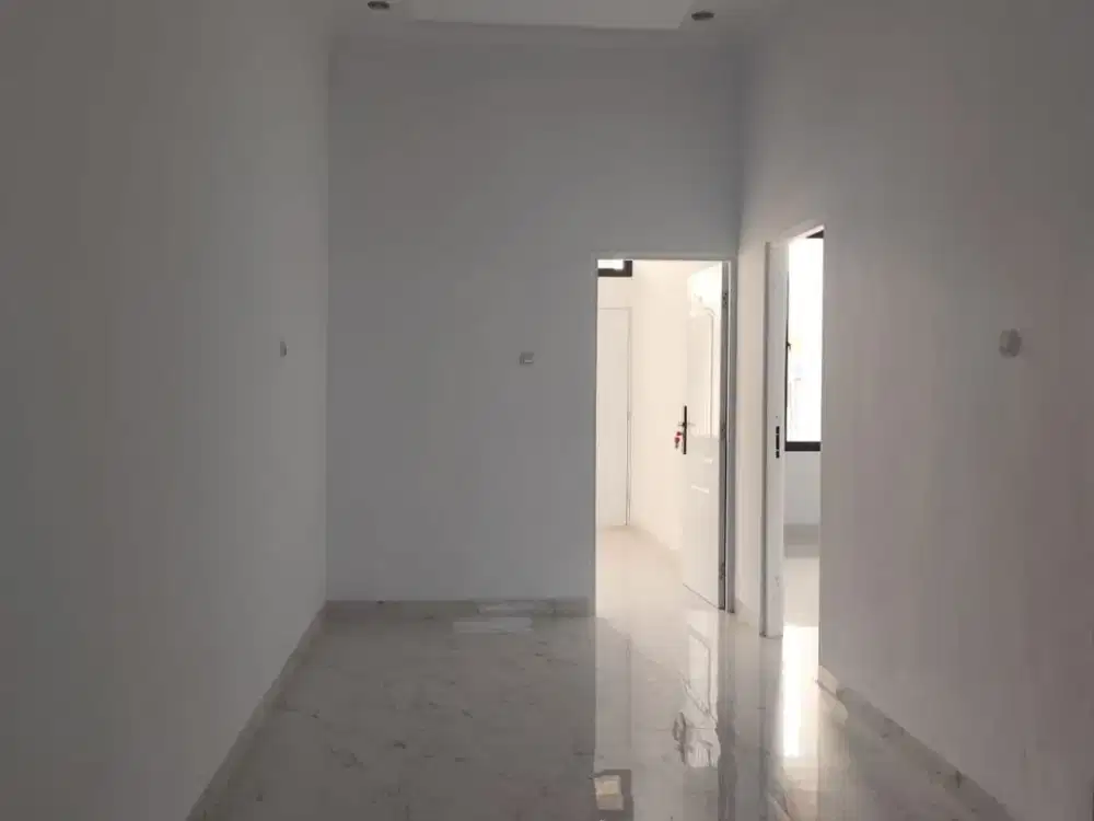 Dijual rumah di harapan indah
