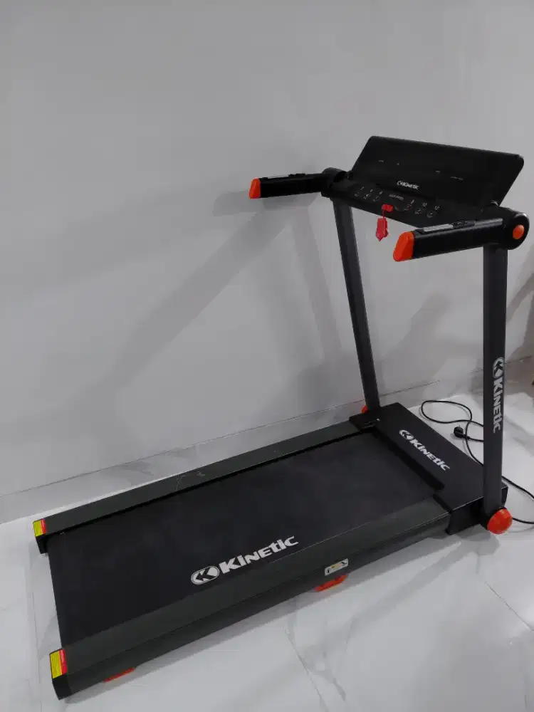 Treadmill Kinetic 0.8Hp Second Sangat Baik Untuk Olahraga Di Rumah
