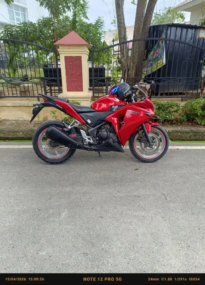 Honda cbr 250r 2012