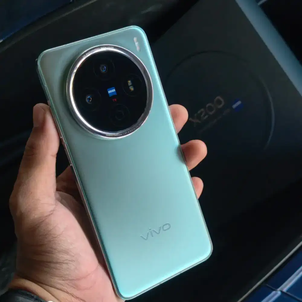 Vivo x200 5G 12/256