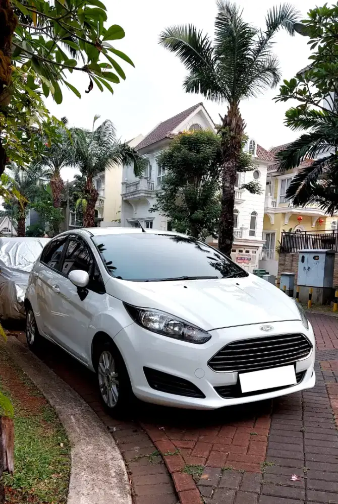 FORD FIESTA HATCHBACK FACELIFT KM68RBAN