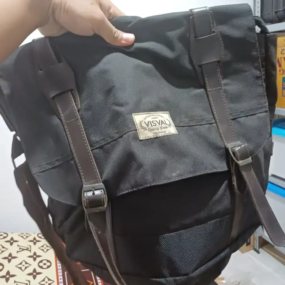 Tas selempang Visval (Classic & Casual)