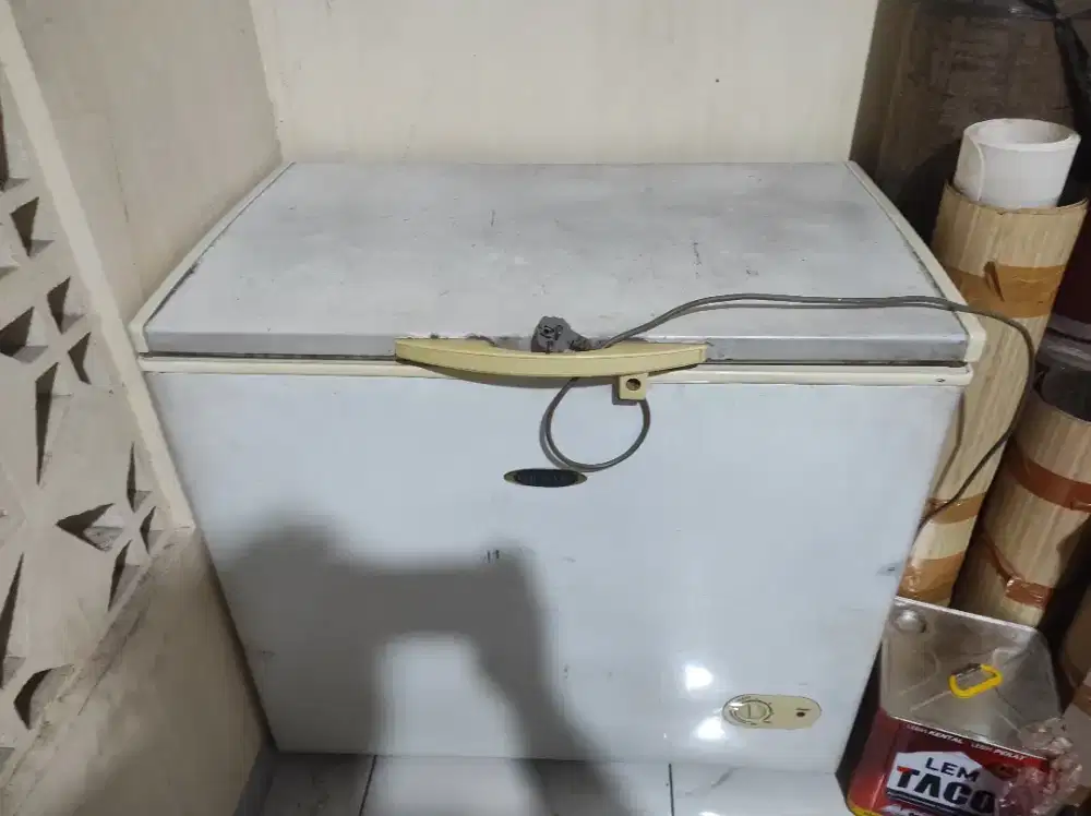 Freezer frigigate 200L