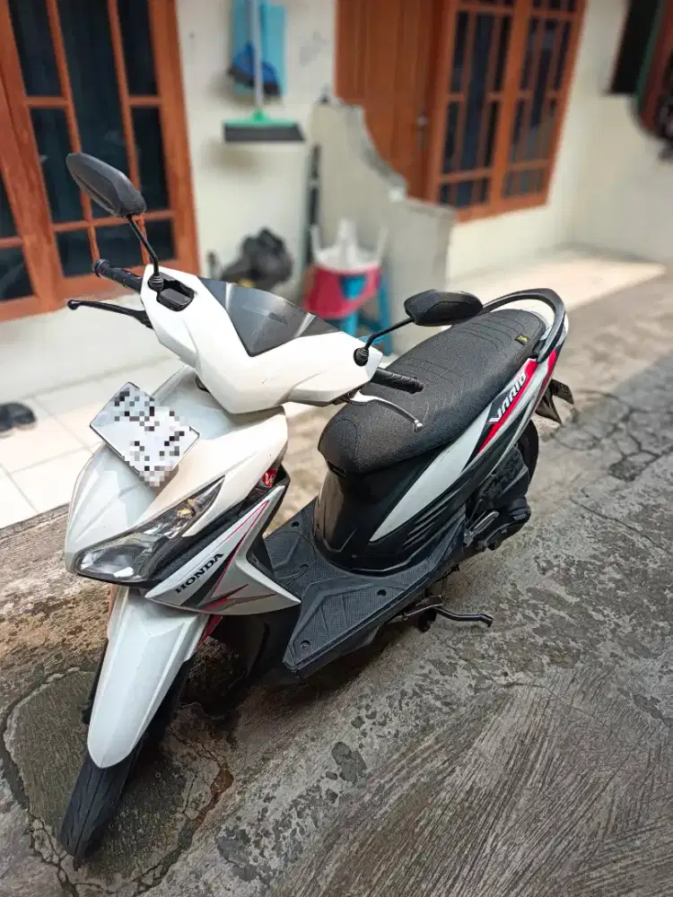 Honda Vario Fi 110cc 2015 Putih - Surat Lengkap, Mesin Halus