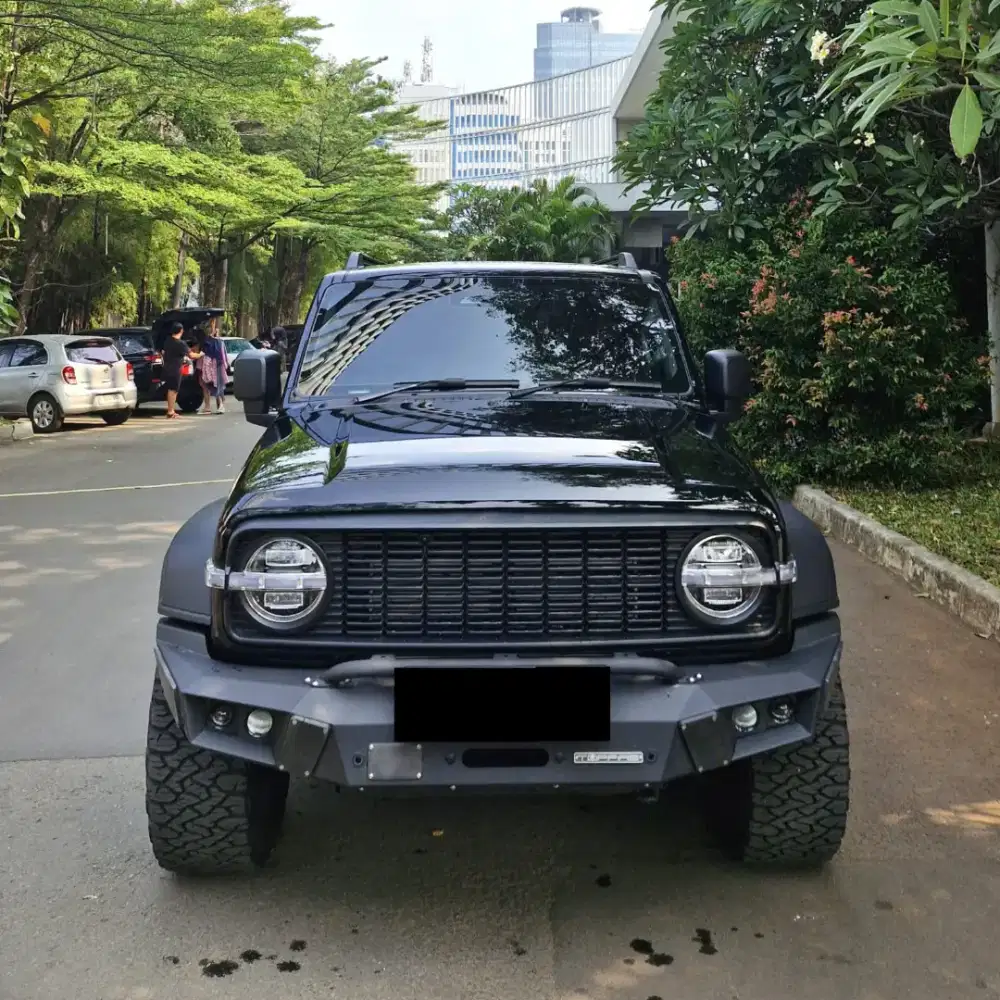GWM TANK 300 Diesel 4x4 Topfire foodstep NIK 2025 KM 1rb Like New