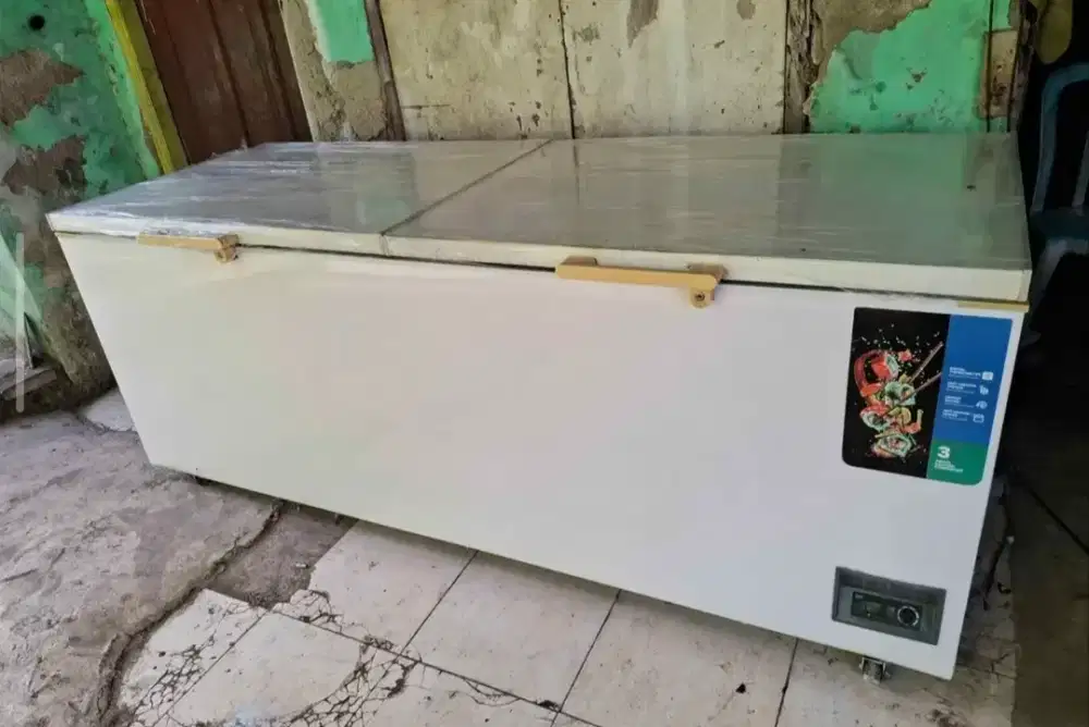 Freezer box kapasitas 1200lt merek rsa terbaru barang normal