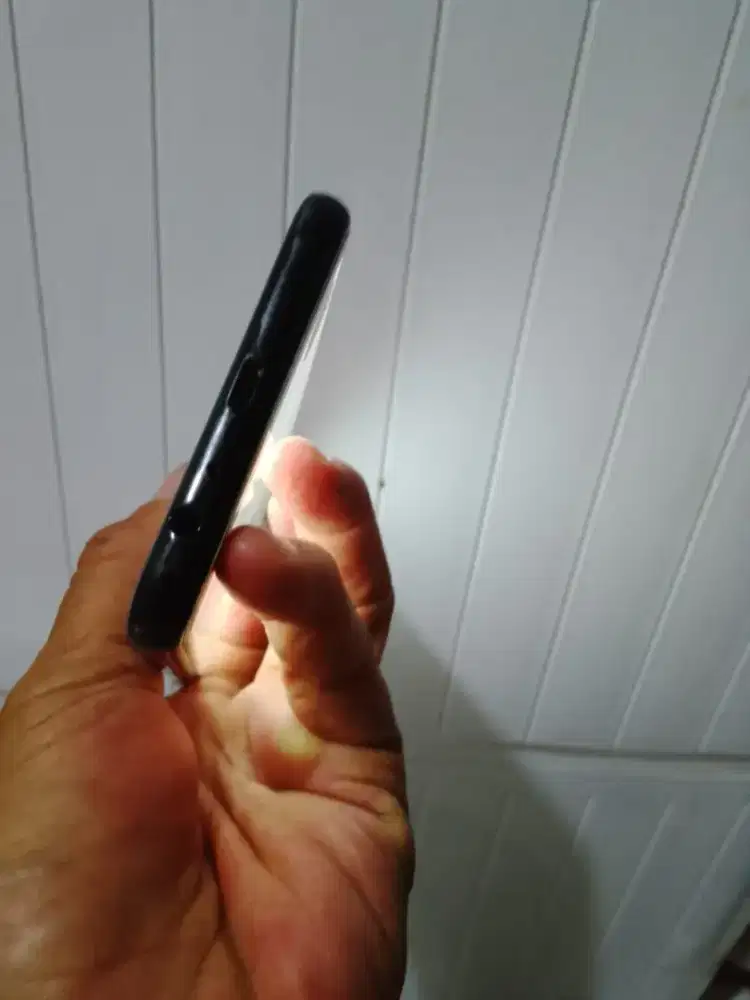 Aksesoris jual hape.samsung j4+ normal jaya minus ada tompel .
