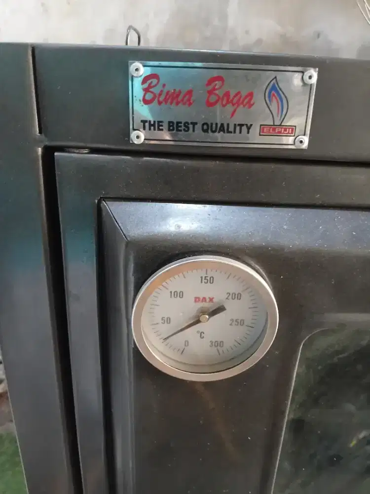Di jual oven bekas seperti baru