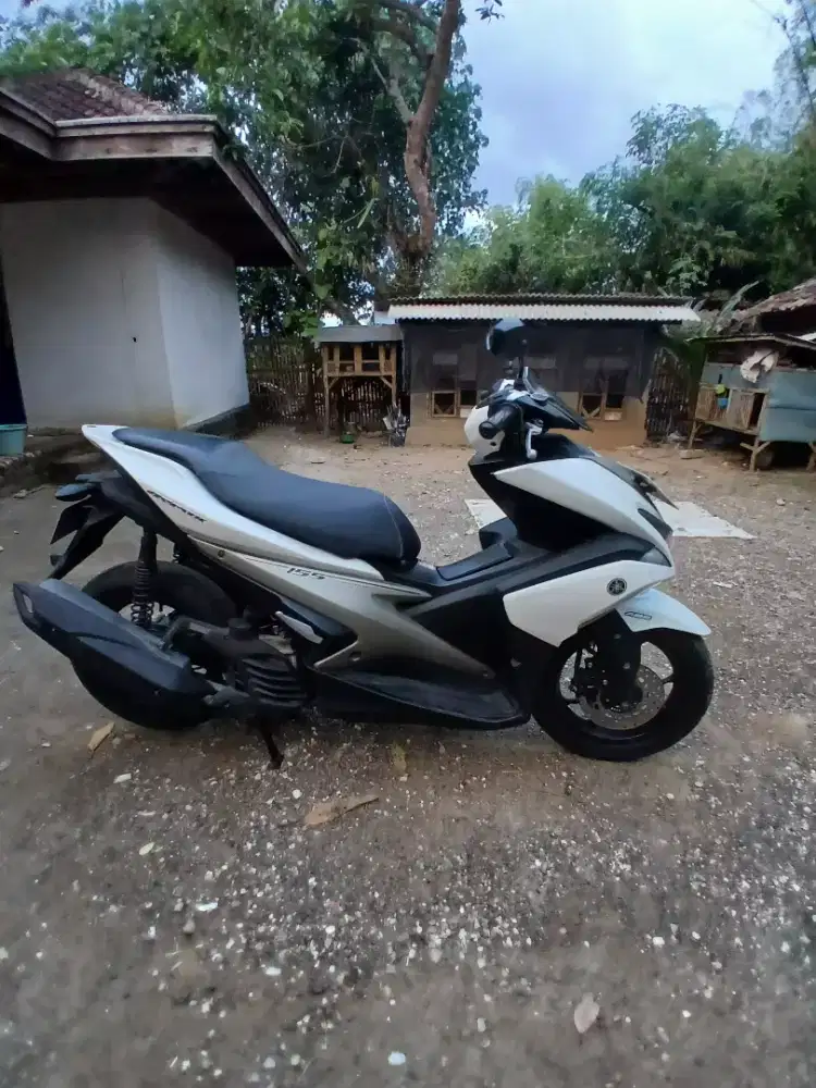 Aerox 155, keyless, abs