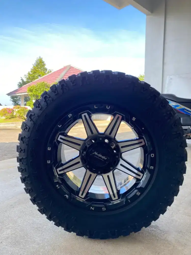 Di jual velg mobil pajero