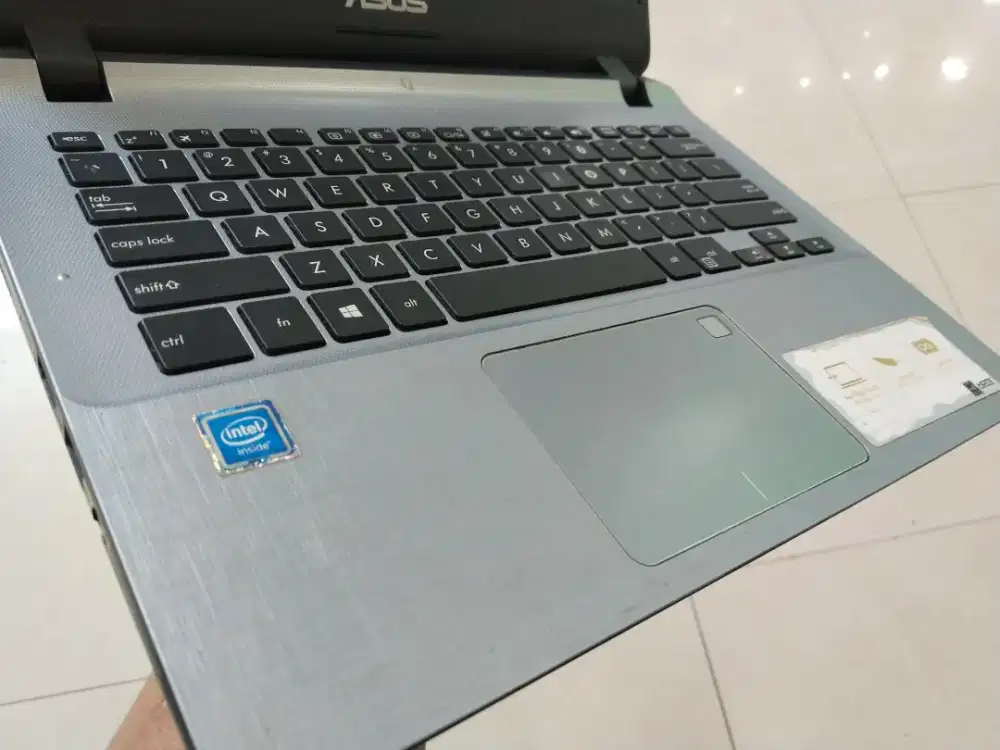 Dijual laptop Asus A407M Intel n4000 Ram 4GB SSD 128GB M2 HDD 1TB Win1