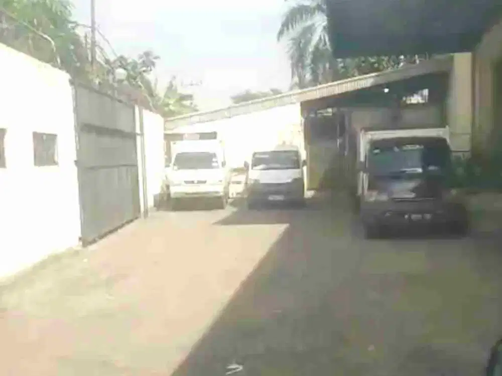 Diual Gudang Murah Siap Pakai di Jl. Raya Utama Pondok Ungu, Medan Satria, Kota Bekasi